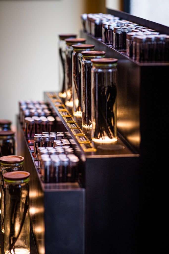 Photo du meuble à vanilles Roellinger Paris de profil